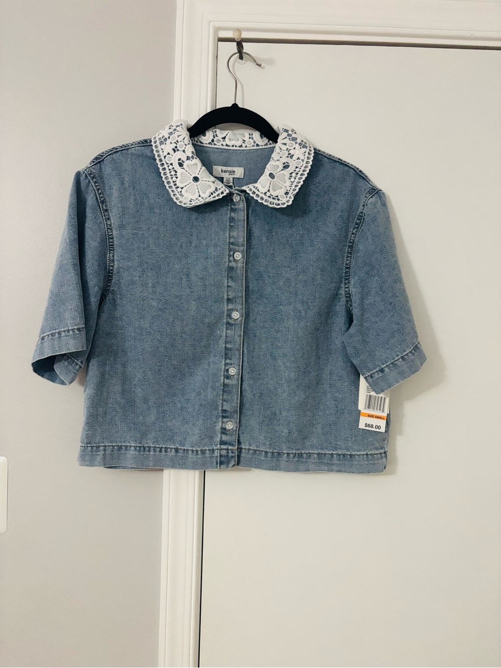 kensie Light Blue Denim blouse with White Lace Collar